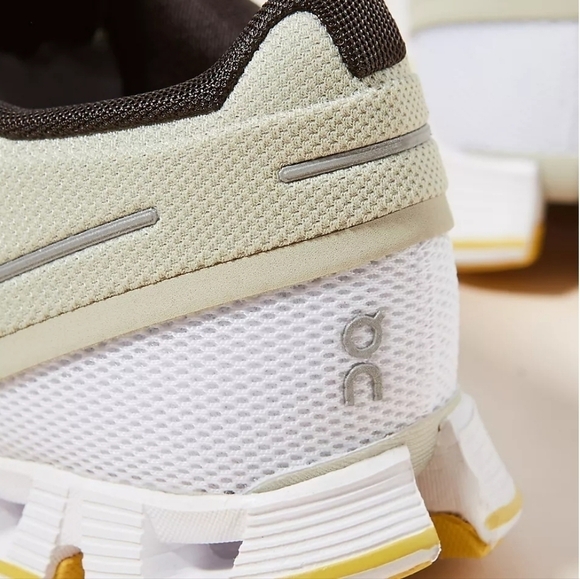 ON CLOUD 70/30 RUNNING SHOES HAY / WHITE WOMEN SOLD AT ANTHROPOLOGIE SIZ… - Picture 13 of 15